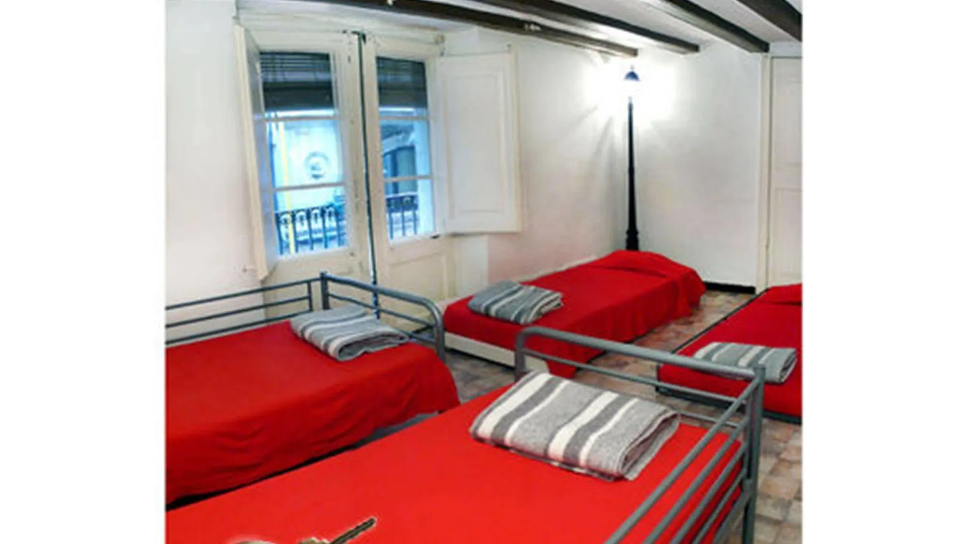 Serenity Gotic Hostel Barcelona Spain