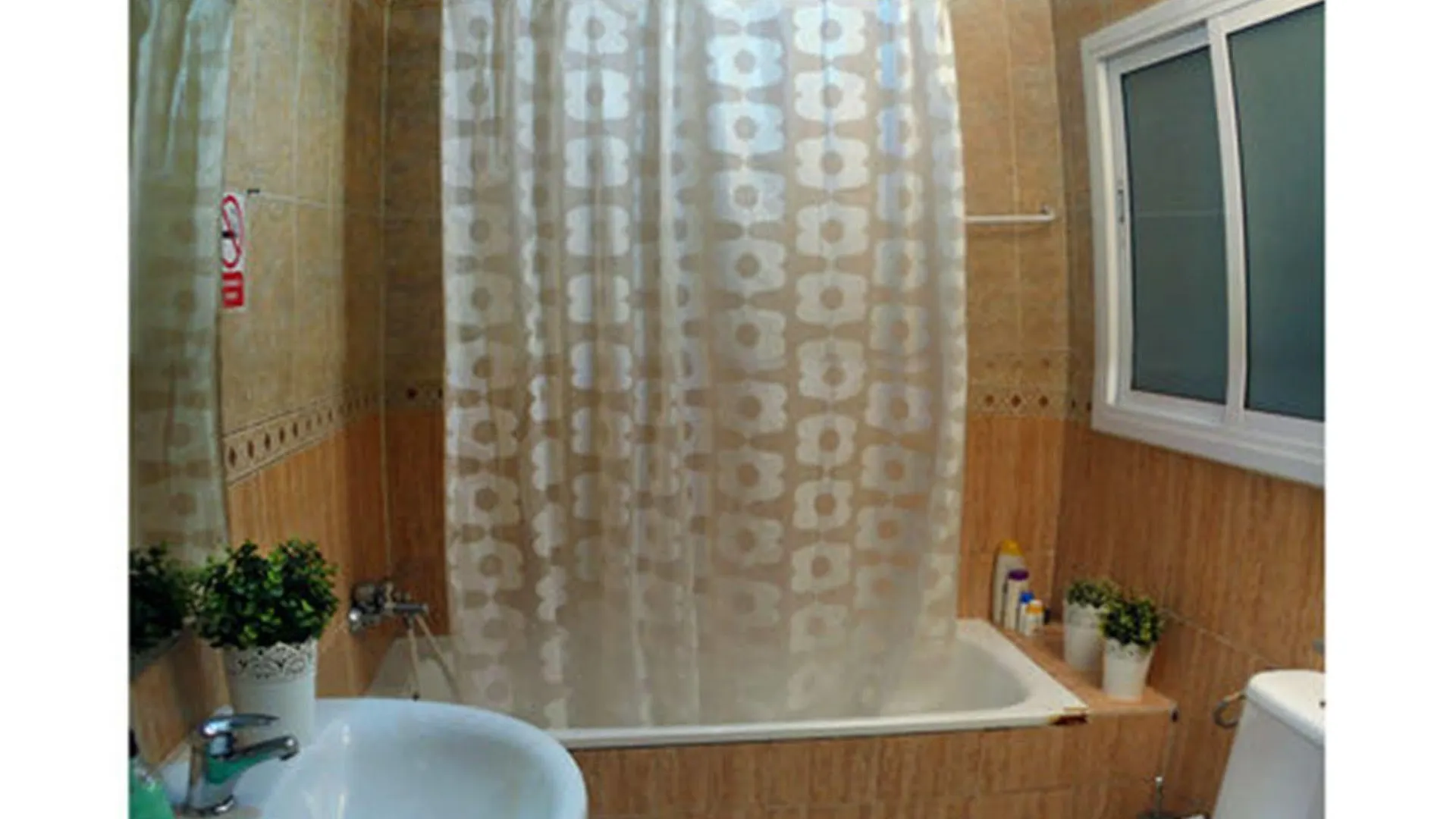 Serenity Gotic Hostel Barcelona Hotel